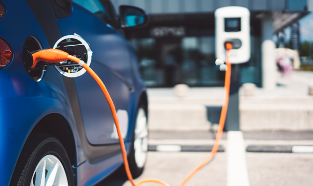 Top economists call for budget measures to speed the switch to electric cars